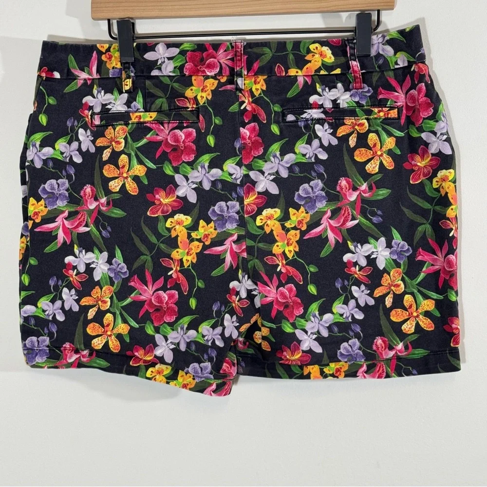 LANDS’END Floral Print Shorts Size‎ 14P Mid Rise Colorful Summer
